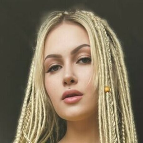 quqqurr hd actress picture