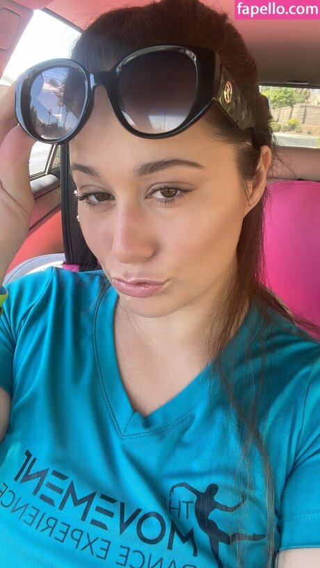 J essence_ xxx star image