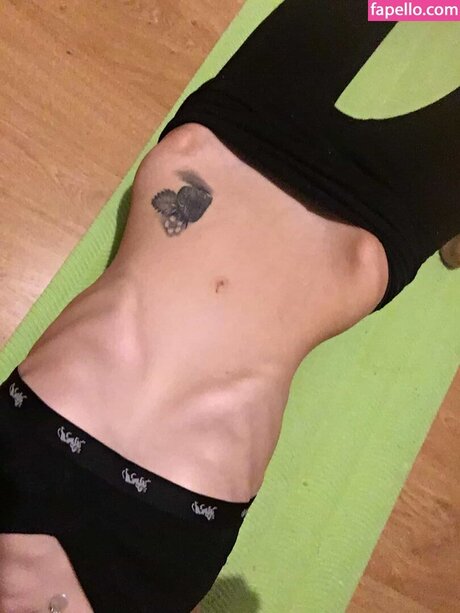 La Strawberry pornstar nice img