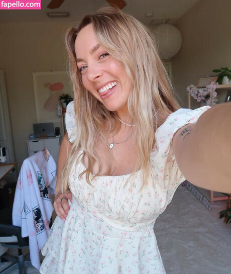 Carmen Elaine star nice photos