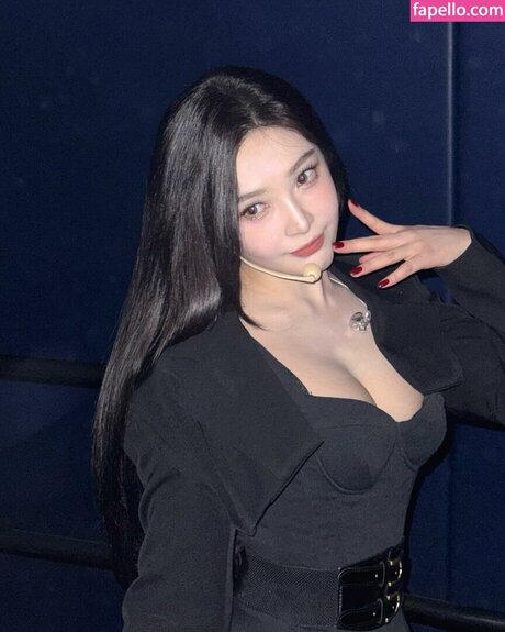 Park Soo young naked pornstar pic