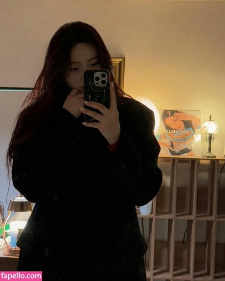 Park Soo young star nudes pic