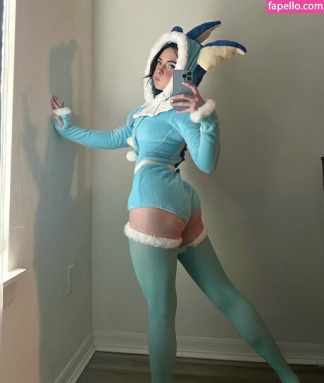 Ursiiday nudes star pics