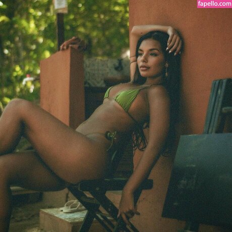 Mell Muzzillo erotic pornstar pics