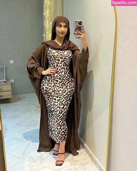 Salma Moubah pornstar sexy photo