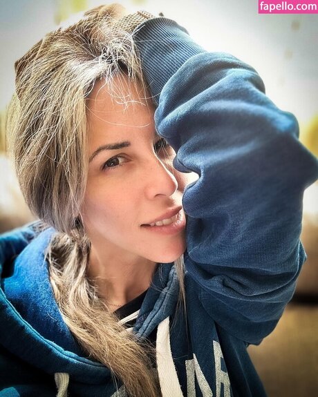 Cique Black model erotic pictures