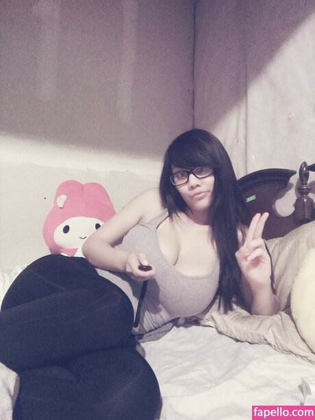 Marine Sivongsa star xxx pictures