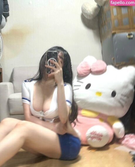 soooyaee adult actress picture