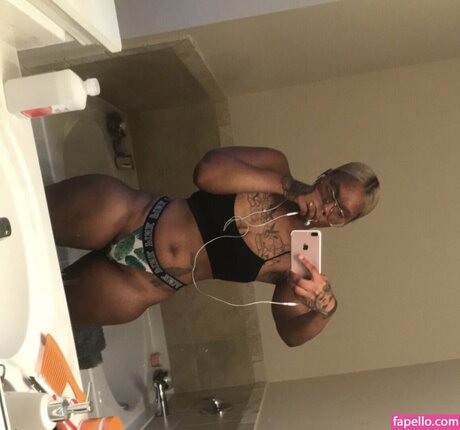 sietesfavorite high quality model img