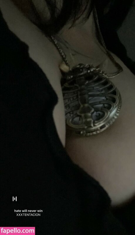 Xailaca sexy model picture