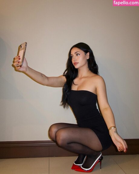 Leah Kateb star erotic gallery