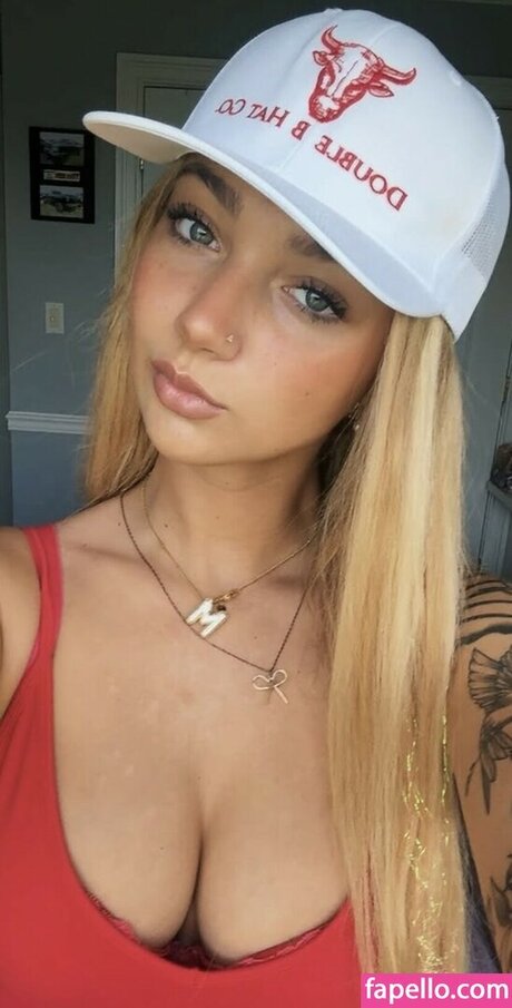 Madsdivitto model sex photo