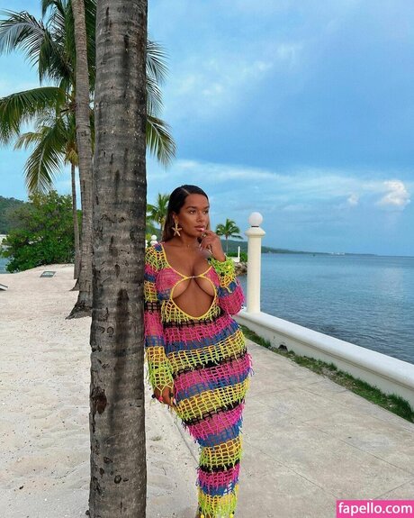 Natalie Gessey model top pics