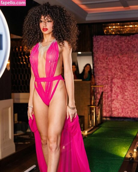 daviaanis model hd photos