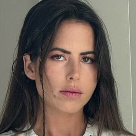 Nina Urgell Cloquell sexy actress img