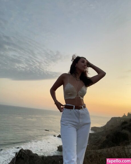 Micaela Caballero model pretty picture