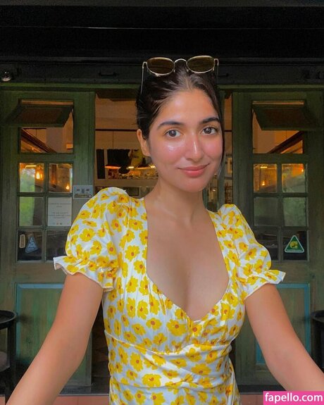 Ojasvi Sharma model nice pics