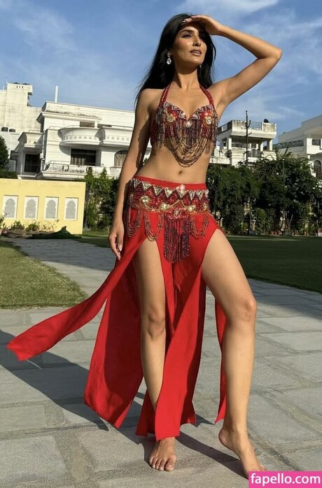 Ojasvi Sharma pornstar nudes images