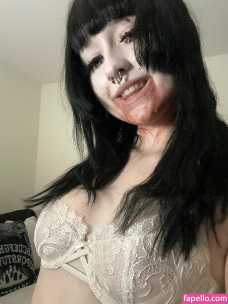 EliseRenee model top images