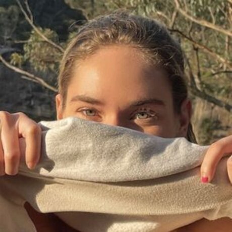 Indi Thew art model photo