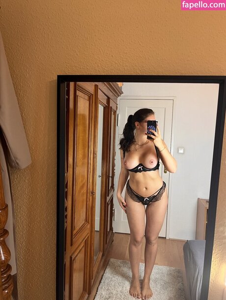 babycupcakesss model nude galleries