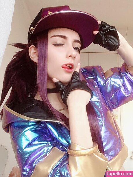 Lilyshibe profile pic