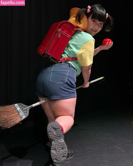 Shigetani Hotaru pornstar sexy images