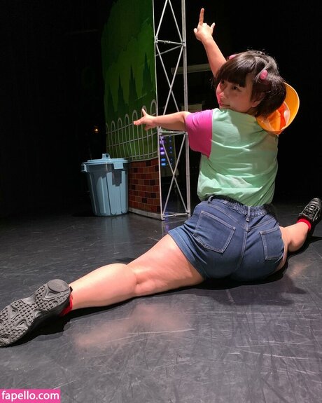 Shigetani Hotaru pornstar adult pictures