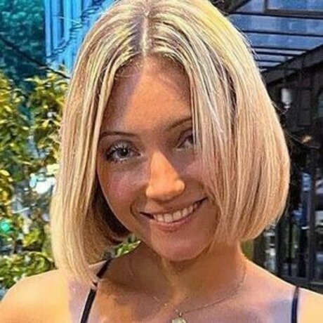 Hello__iris nudes actress pic