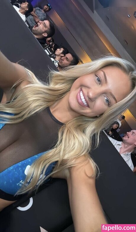 Sydney Thomas pornstar naked photos