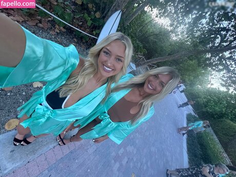 Sydney Thomas adult model img