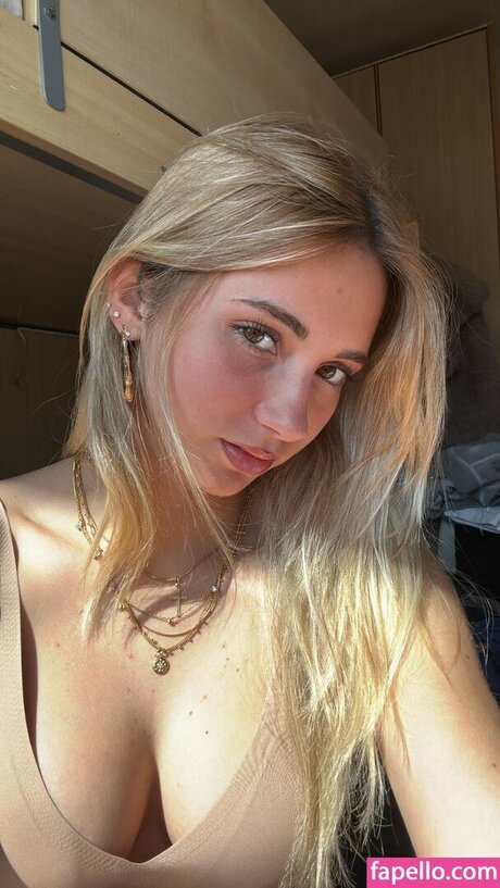 Iris Vallaranii profile pic