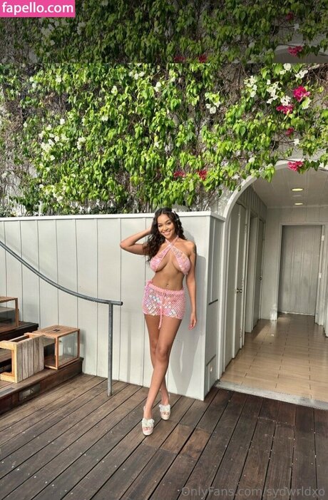 sydswrldxo beautiful pornstar photo