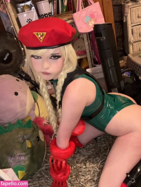 Zoxmbiex best actress img