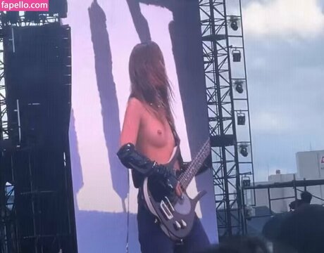 Victoriadeangelis naked star gallery