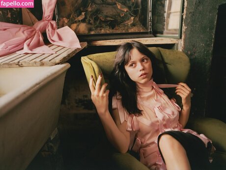 Jennaortega xxx model picture