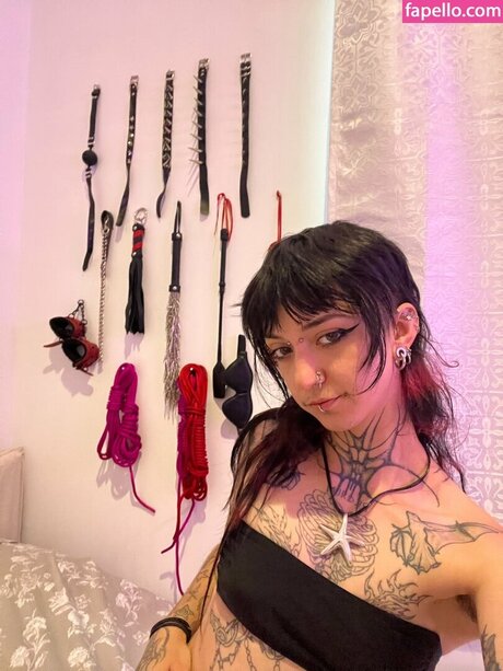 im00grey top model pics