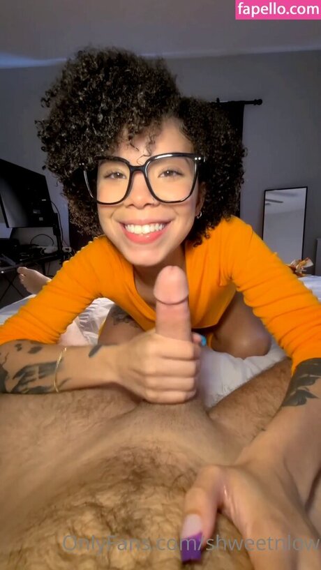 Shweetnlow1 pornstar nude photos