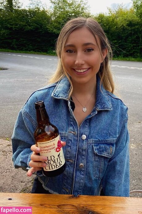 model onlyfans nude pics