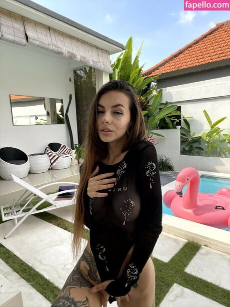 Kendra Lane porn star galleries