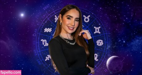 Paola Jara art model pictures