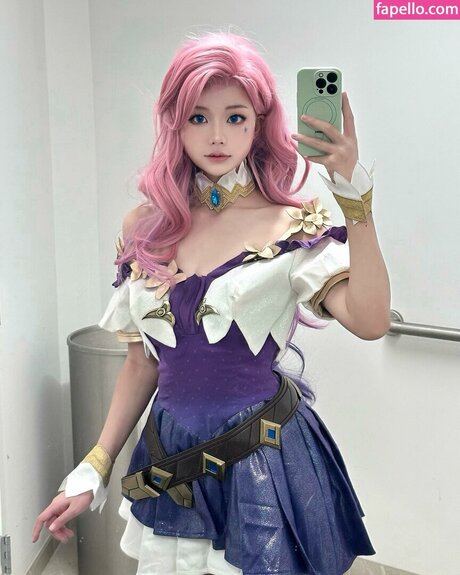 iceyyyzhou nude model pictures