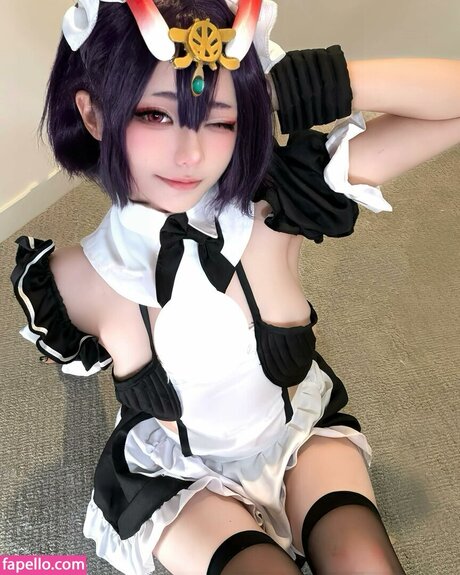 iceyyyzhou sexy model pictures