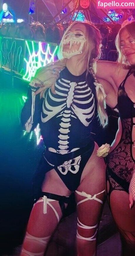 Caroline Ambrose star sex image