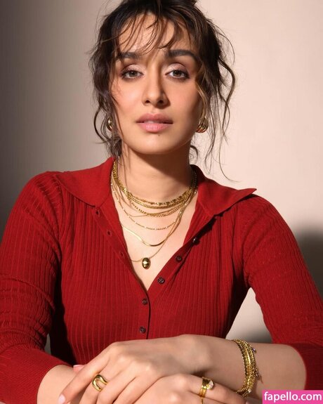 Shraddha Kapoor pretty pornstar img