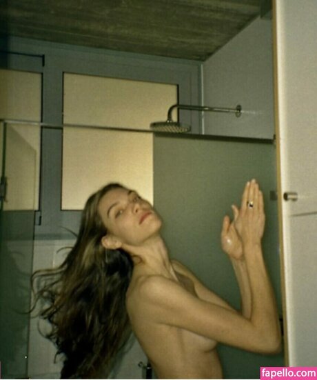 Charlotte Cardin Nue pornographic star photos