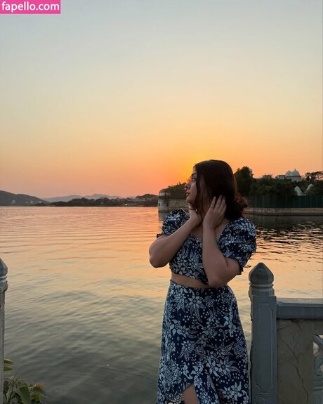 Akshita Rai Shrivastava model art pics