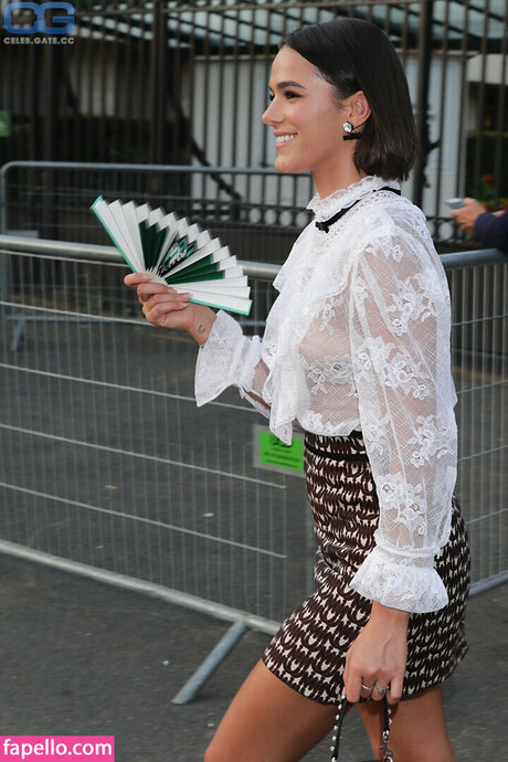 brunamarquezine sex model photo