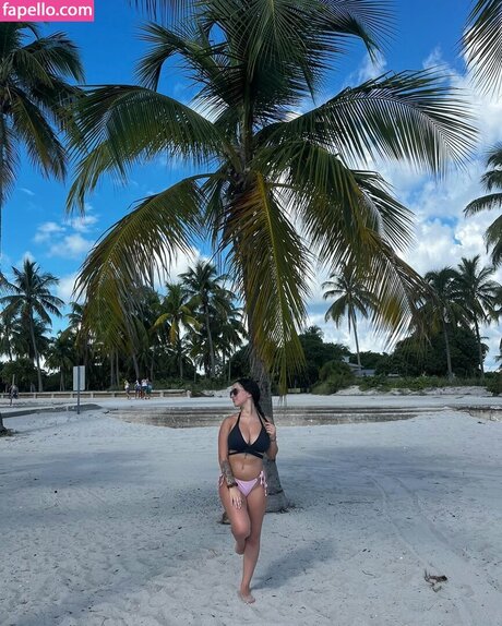 Sierra Elizabeth sexy actress img