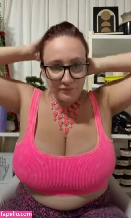 RefashionedHippie model nude galleries